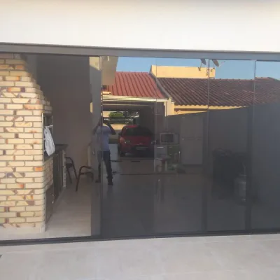 Portas de alumínio em Maringá - foto 13