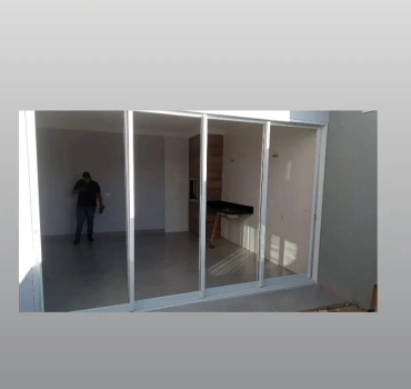 Obra em esquadria de aluminio branco